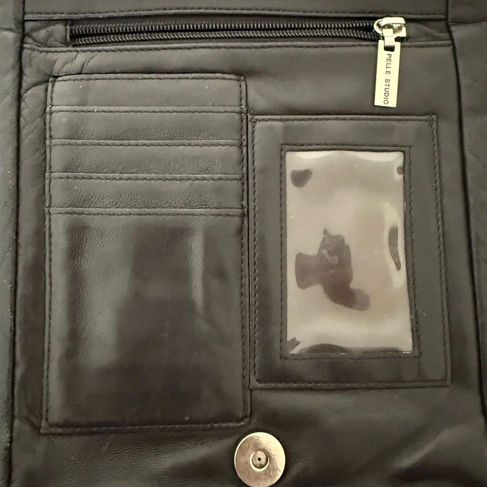 Pelle Studio Black Leather Messenger Bag mens ,Women’s